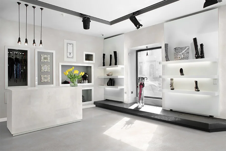 Mẫu showroom giày dép nhập khẩu của Chị Oanh tại Quận Thủ Đức, Thành phố Hồ Chí Minh