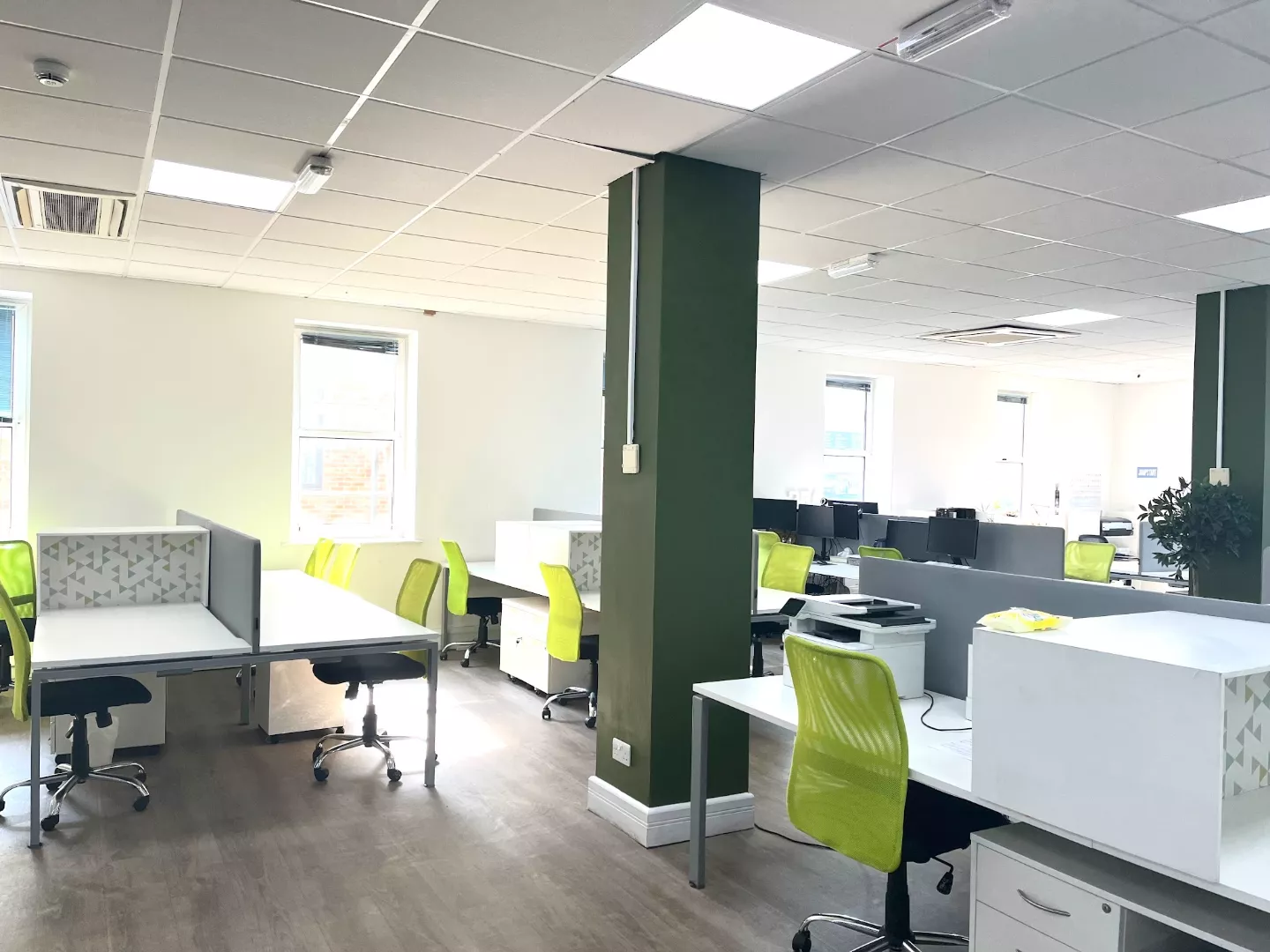Mẫu thiết kế văn phòng Đơn giản Scandinavia 180m² Mẫu thiết kế văn phòng Đơn giản Scandinavia 180m²