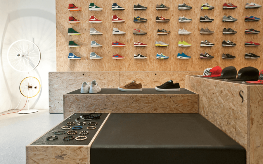 Mẫu shop giày dép phong cách hiện đại của Chị Lan tại Quận 5, Thành phố Hồ Chí Minh Mẫu shop giày dép phong cách hiện đại của Chị Lan tại Quận 5, Thành phố Hồ Chí Minh