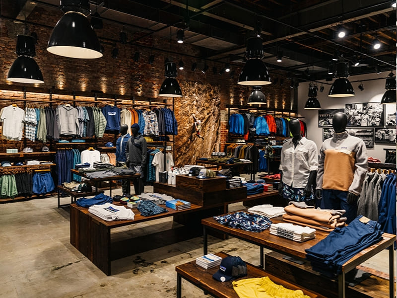 Mẫu thiết kế shop quần áo nam phong cách đường phố của Anh Thành tại Quận Bình Tân, TPHCM Mẫu thiết kế shop quần áo nam phong cách đường phố của Anh Thành tại Quận Bình Tân, TPHCM