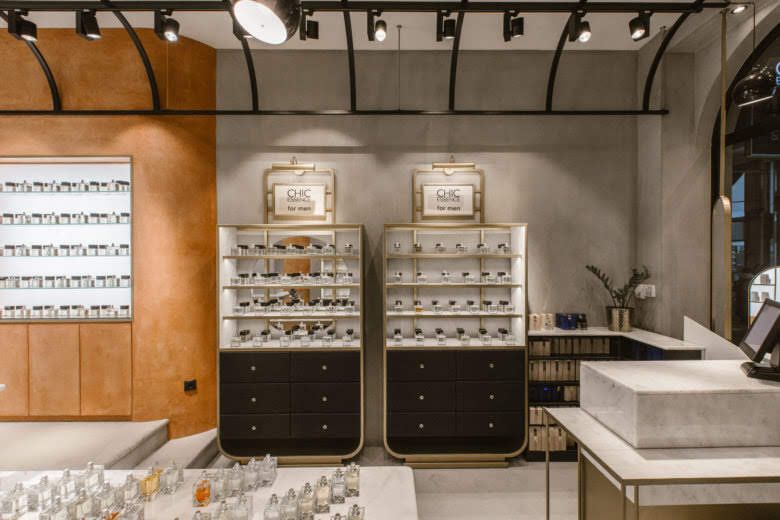 Mẫu shop nước hoa cao cấp của Anh Thành tại Quận Bình Tân, Thành phố Hồ Chí Minh