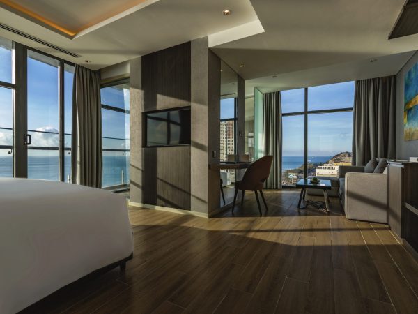 Premier Pearl Hotel h4