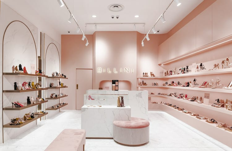Mẫu showroom giày dép phong cách Hàn Quốc của Chị Thảo tại Quận 9, Thành phố Hồ Chí Minh Mẫu showroom giày dép phong cách Hàn Quốc của Chị Thảo tại Quận 9, Thành phố Hồ Chí Minh