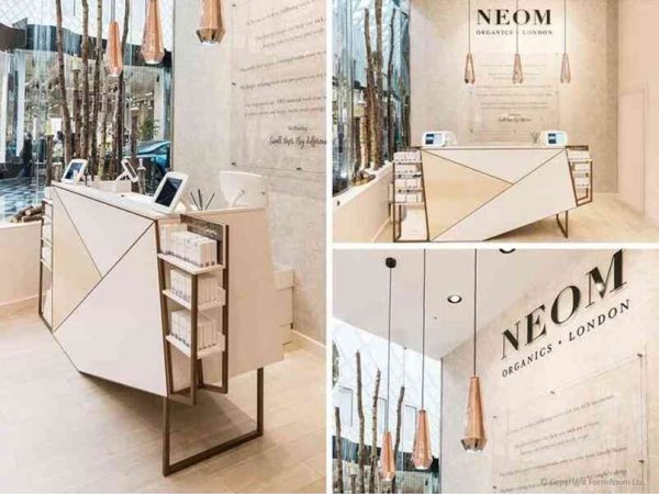 Mẫu showroom mỹ phẩm 20m2 của Chị Hà tại Quận 9