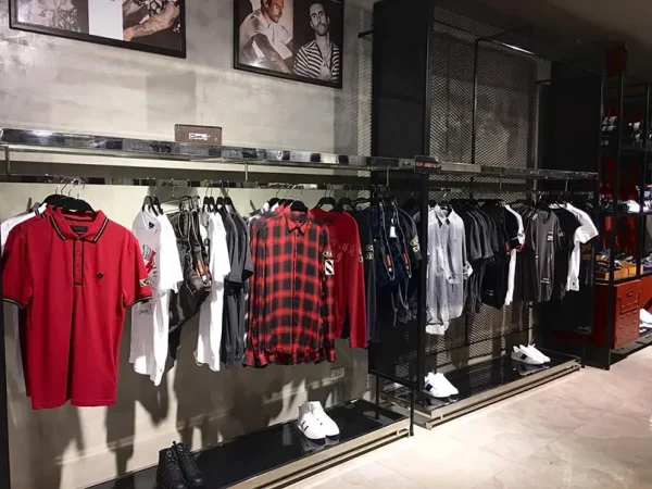 Mẫu showroom quần áo nam fast fashion của Anh Phát tại Quận Phú Nhuận