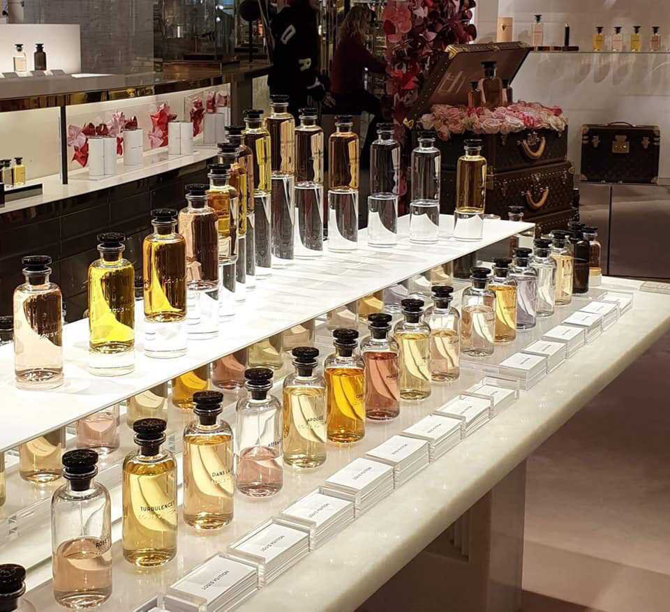 Mẫu thiết kế shop nước hoa của Chị Phương tại Quận 2, Thành phố Hồ Chí Minh Mẫu thiết kế shop nước hoa của Chị Phương tại Quận 2, Thành phố Hồ Chí Minh