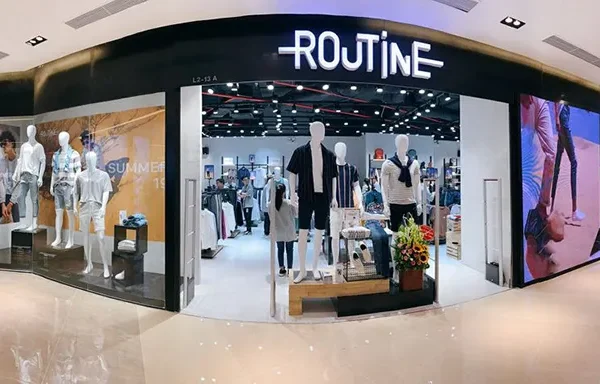 Mẫu thiết kế shop quần áo nam phong cách casual của Anh Khoa tại Quận 12