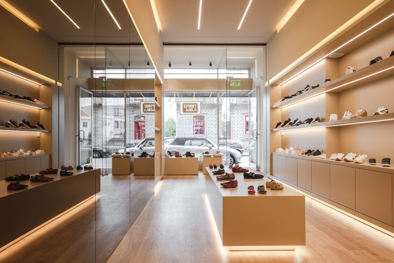 Thiết kế shop giày dép cao cấp và sang trọng
