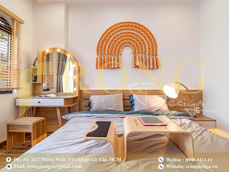 Phòng ngủ phong cách Scandinavian với tông màu trắng chủ đạo