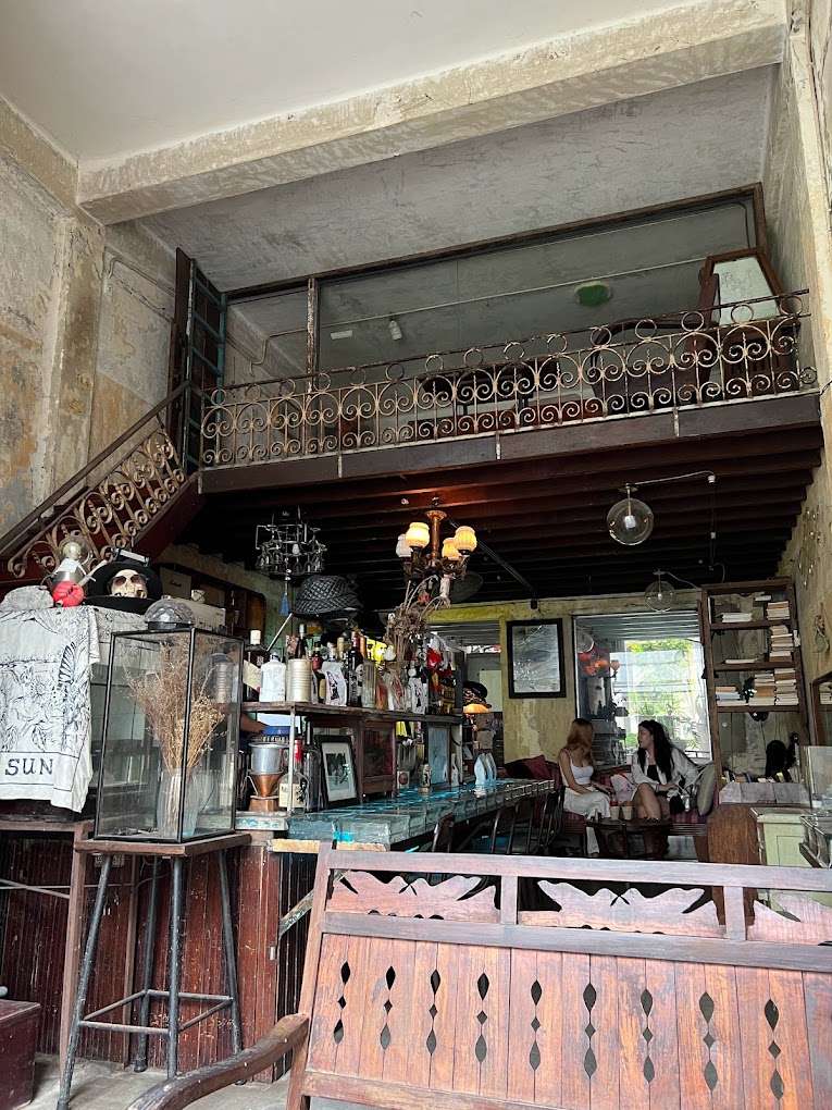 Hoàng Thị Hoàng Thị