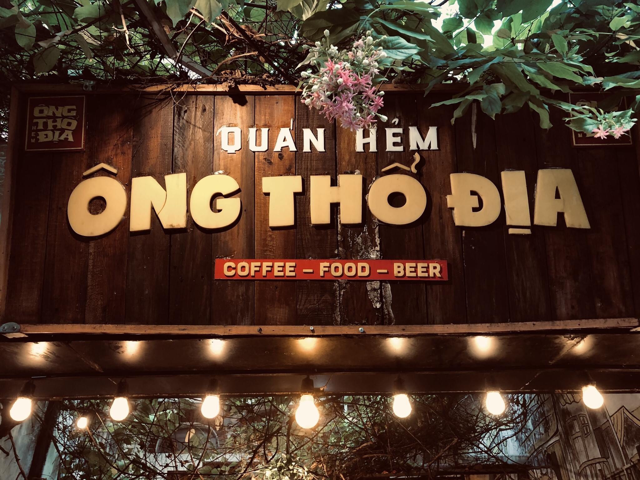 Quán cafe Hẻm Ông Thổ Địa Quán cafe Hẻm Ông Thổ Địa