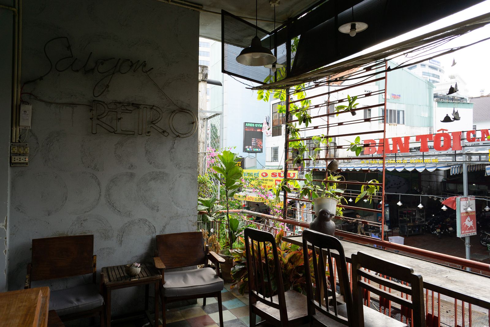 Tiệm Cafe Saigon Retro Tiệm Cafe Saigon Retro