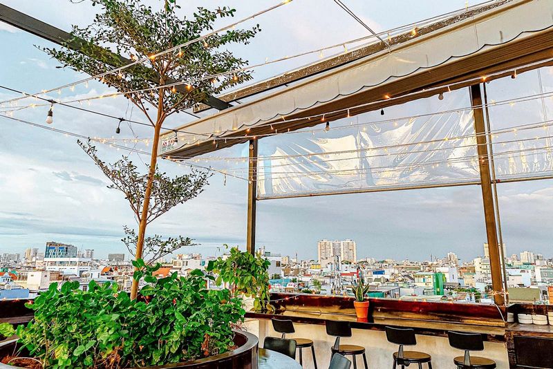 Thiết kế quán Rooftop sân vườn Thiết kế quán Rooftop sân vườn