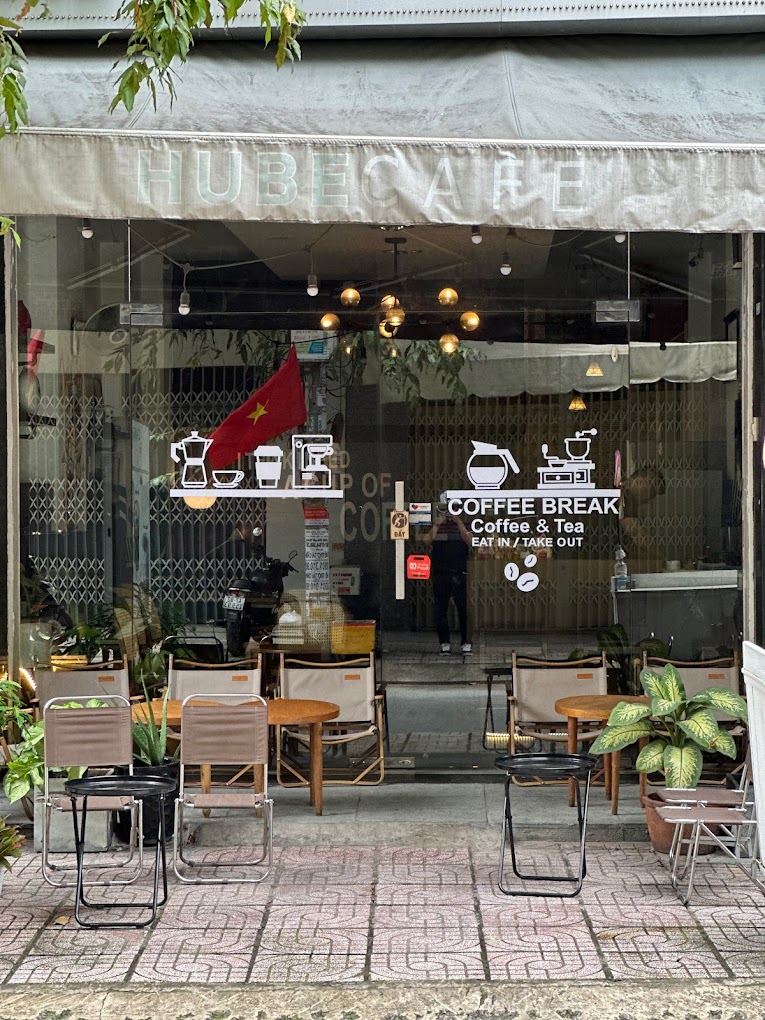 HUBE Cafe HUBE Cafe