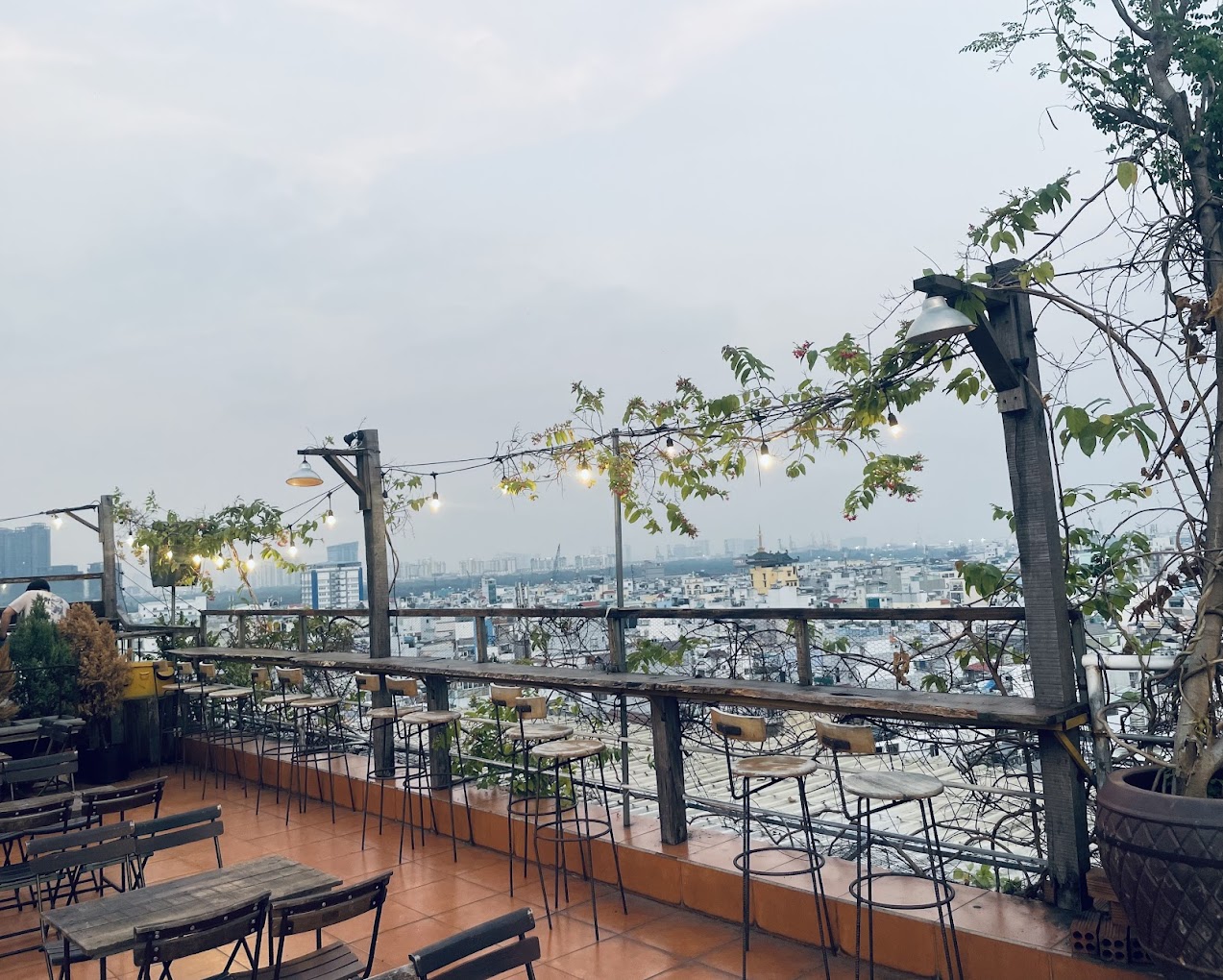 Thương Rooftop Thương Rooftop