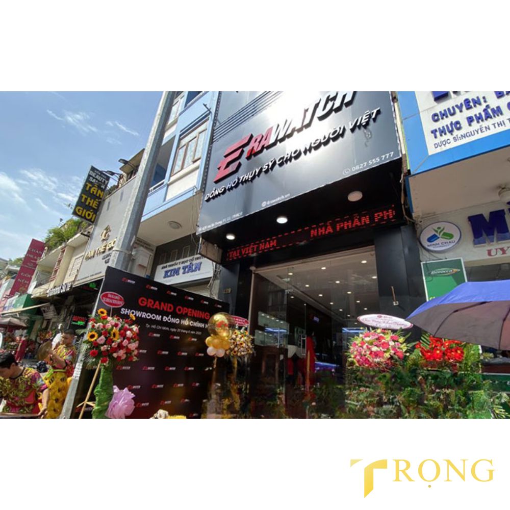 10_ Thiết kế_ thi công bảng hiệu Cửa hàng đồng hồ _ Trọng Design