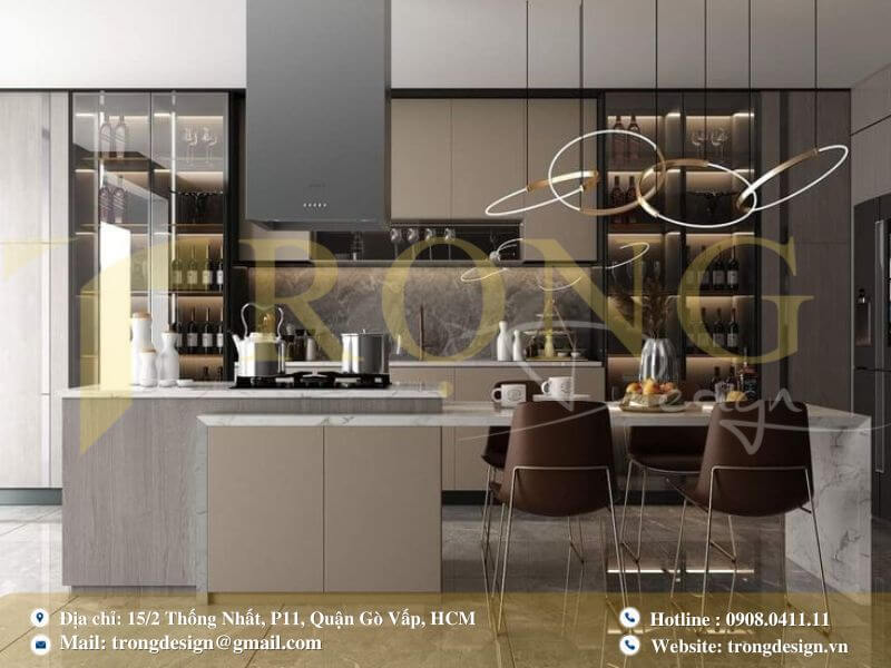 Bếp hiện đại gần gũi thiên nhiên với bàn ăn dài và không gian mở.