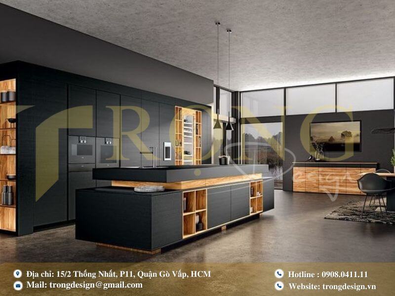 Bếp cổ điển ấm cúng với tông màu gỗ tự nhiên và tủ bếp gỗ tỉ mỉ