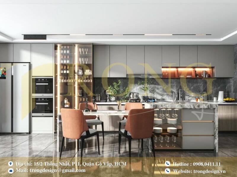 Bếp hiện đại với đảo bếp marble độc đáo liền bàn ăn và tủ bếp gỗ kính.