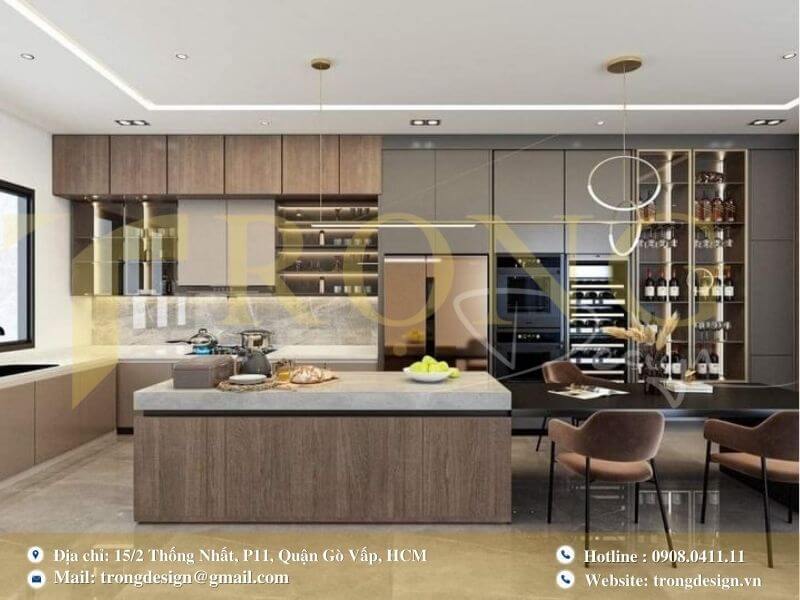 Mẫu bếp sang trọng với tủ bếp gỗ vân ngang và mặt đá marble trắng.