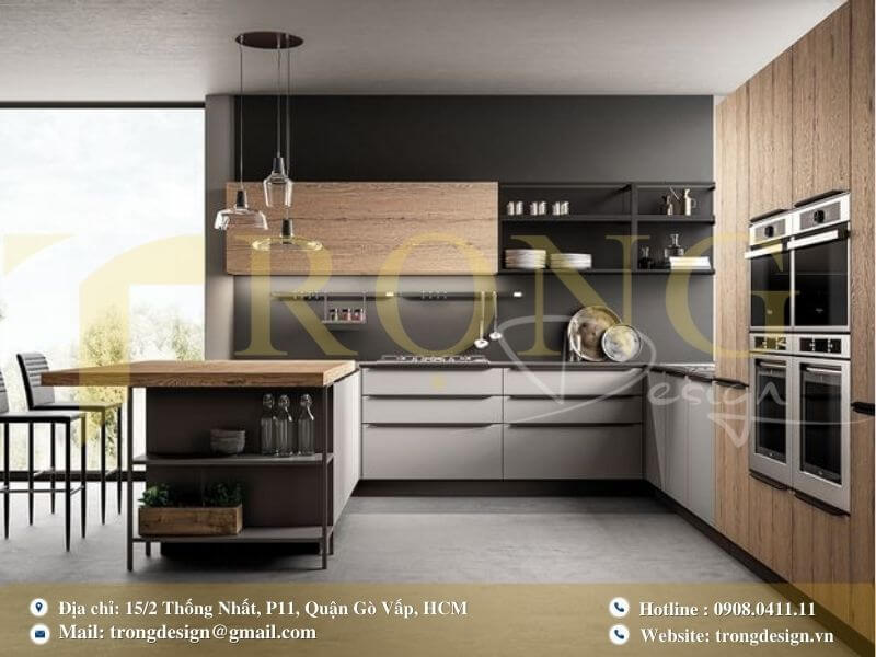 Bếp hiện đại với tủ bếp màu kem và đảo bếp ấn tượng kết hợp bàn ăn dài.