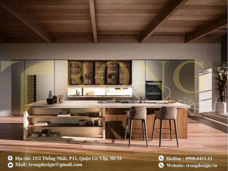 Phòng bếp ấm cúng, sang trọng với trần gỗ, sàn gỗ và đảo bếp đa năng.