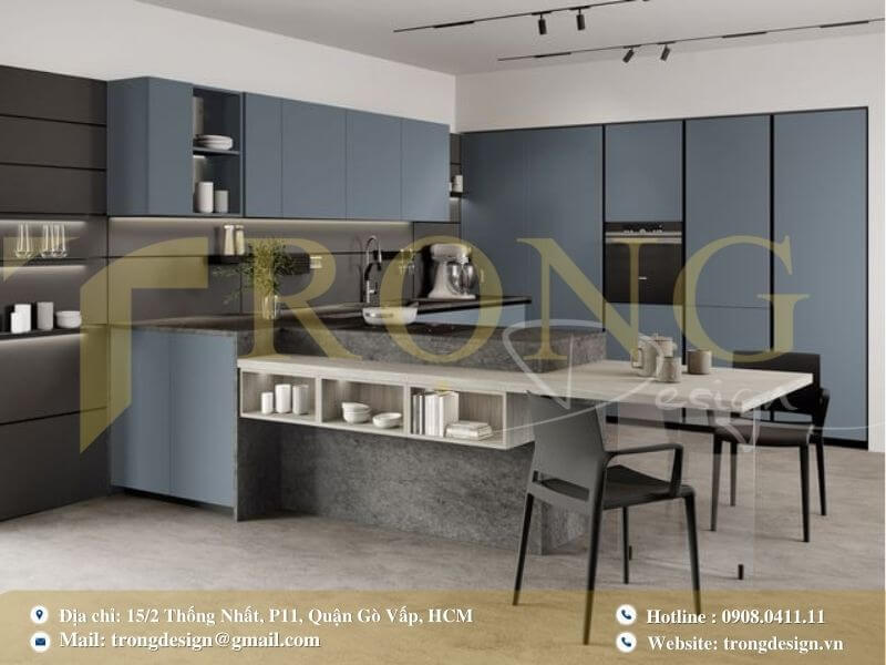 Phòng bếp hiện đại, trẻ trung với tông màu xanh lam xám và thiết kế đa năng.