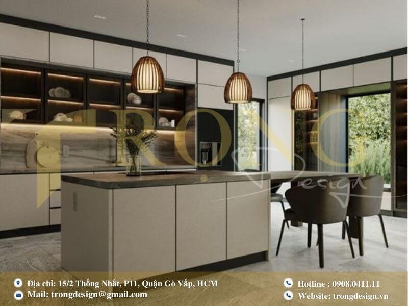 Bếp hiện đại, ấm cúng với sự kết hợp hài hòa giữa màu xám và gỗ sáng.
