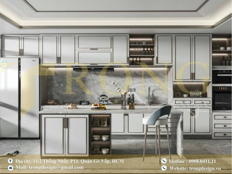 Bếp hiện đại, sang trọng với tủ màu xanh than và đá cẩm thạch.