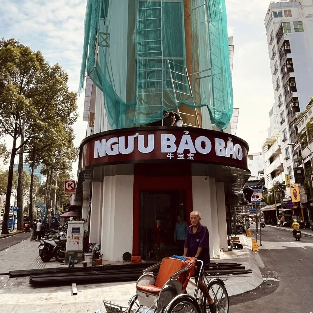 Thi công bảng hiệu giá rẻ Sài Gòn _ Làm bảng hiệu quảng cáo, bảng hiệu cửa hàng uy tín Sài Gòn - Hà Nội_ Trọng Design