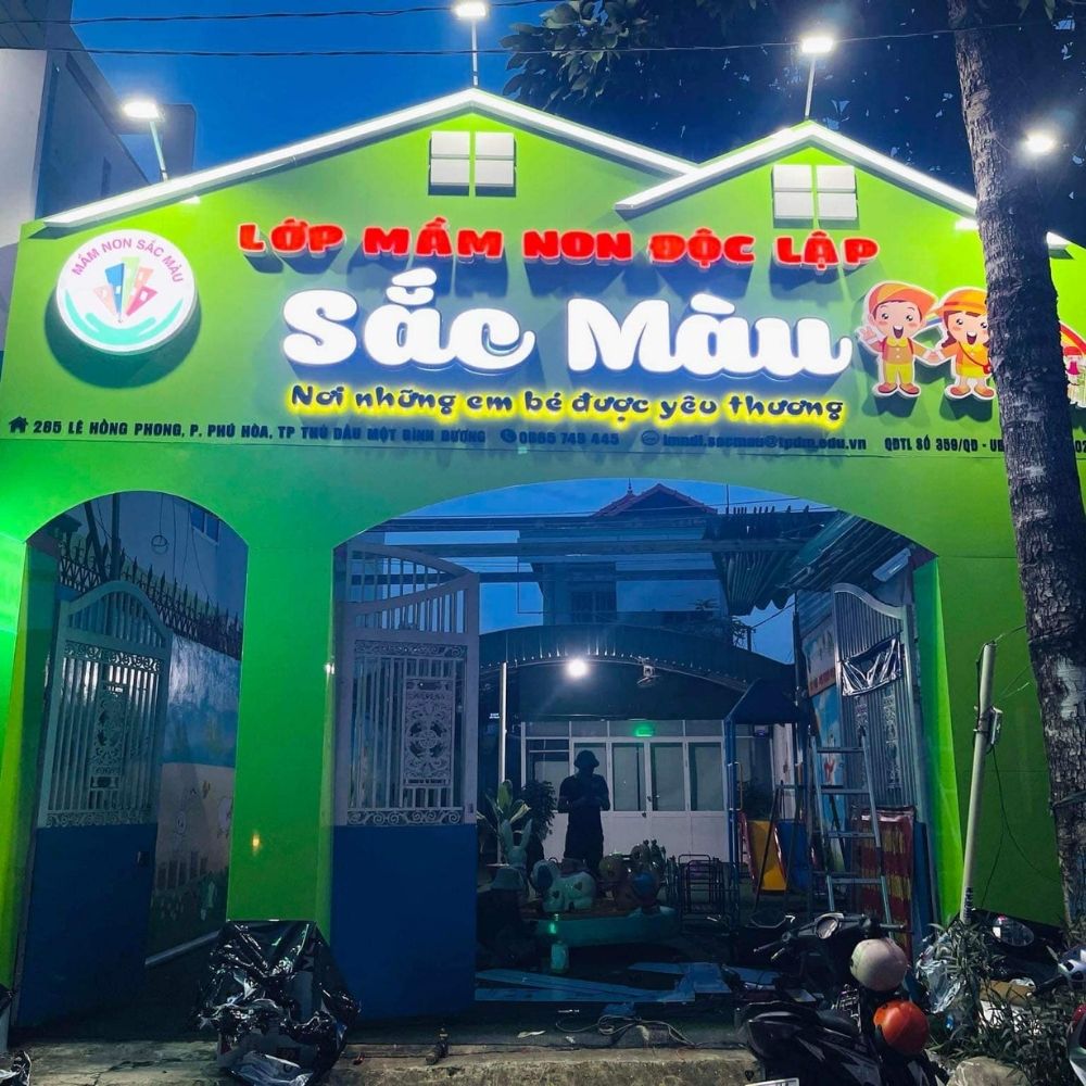 Thi công bảng hiệu giá rẻ Sài Gòn _ Làm bảng hiệu quảng cáo, bảng hiệu cửa hàng uy tín Sài Gòn - Hà Nội_ Trọng Design