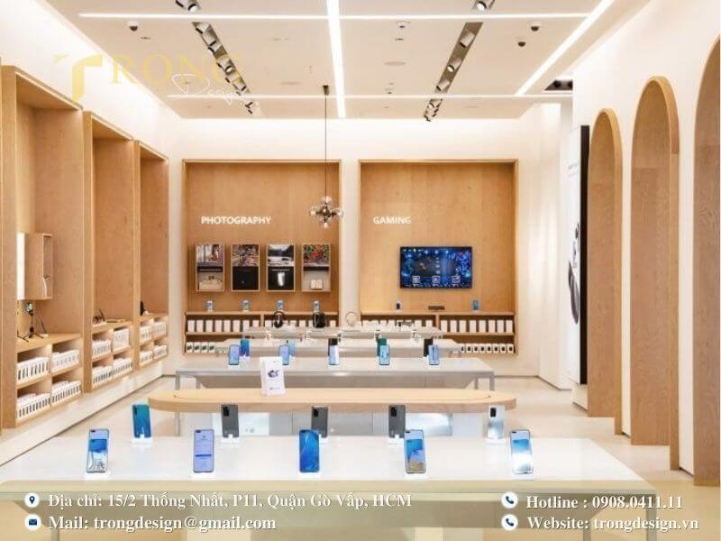 Cửa hàng ấm áp với thiết kế vòm cong và vật liệu gỗ sồi sáng