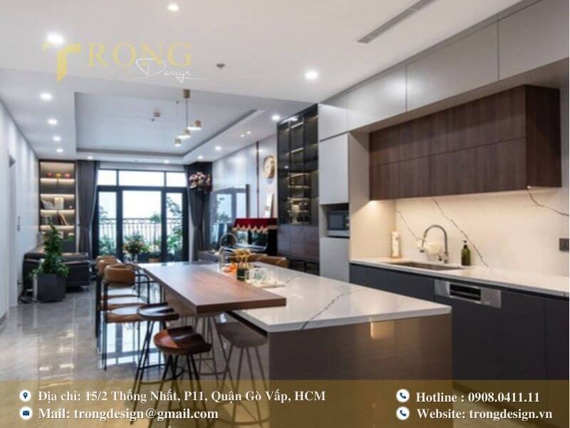 Bếp hiện đại với đảo bếp đa năng và sự kết hợp màu sắc tinh tế.