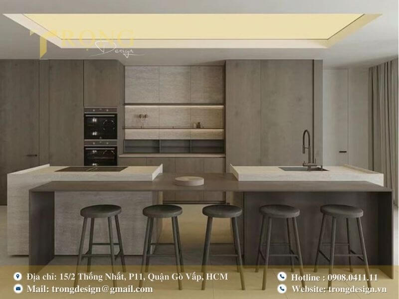 Bếp có tông màu trung tính, mang lại cảm giác thư thái và ấm cúng.
